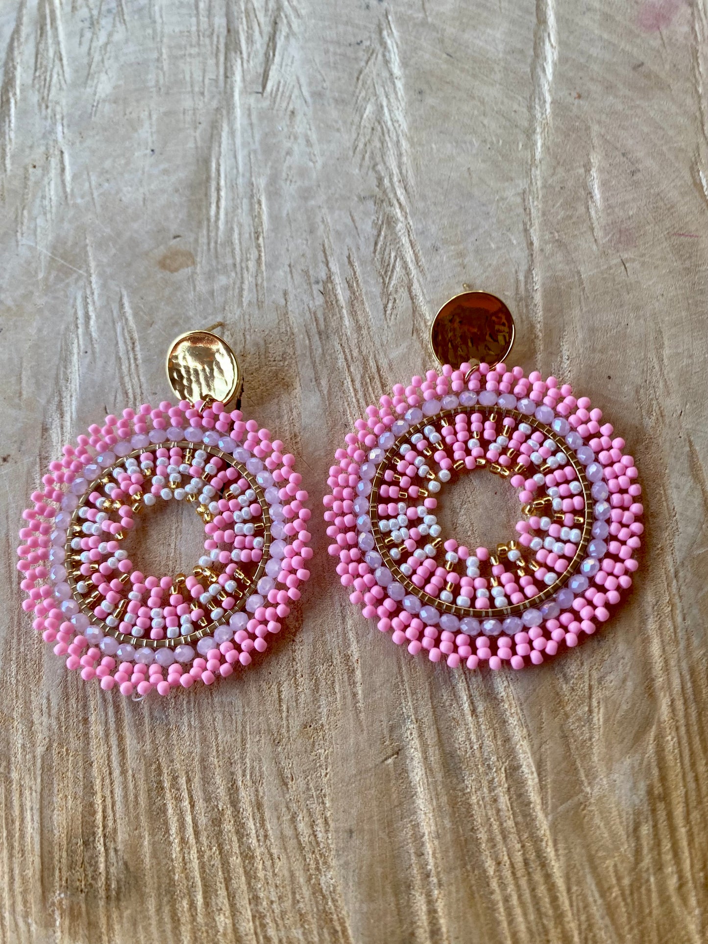 Boucles d’oreilles perles colorées – marque Mile Mila