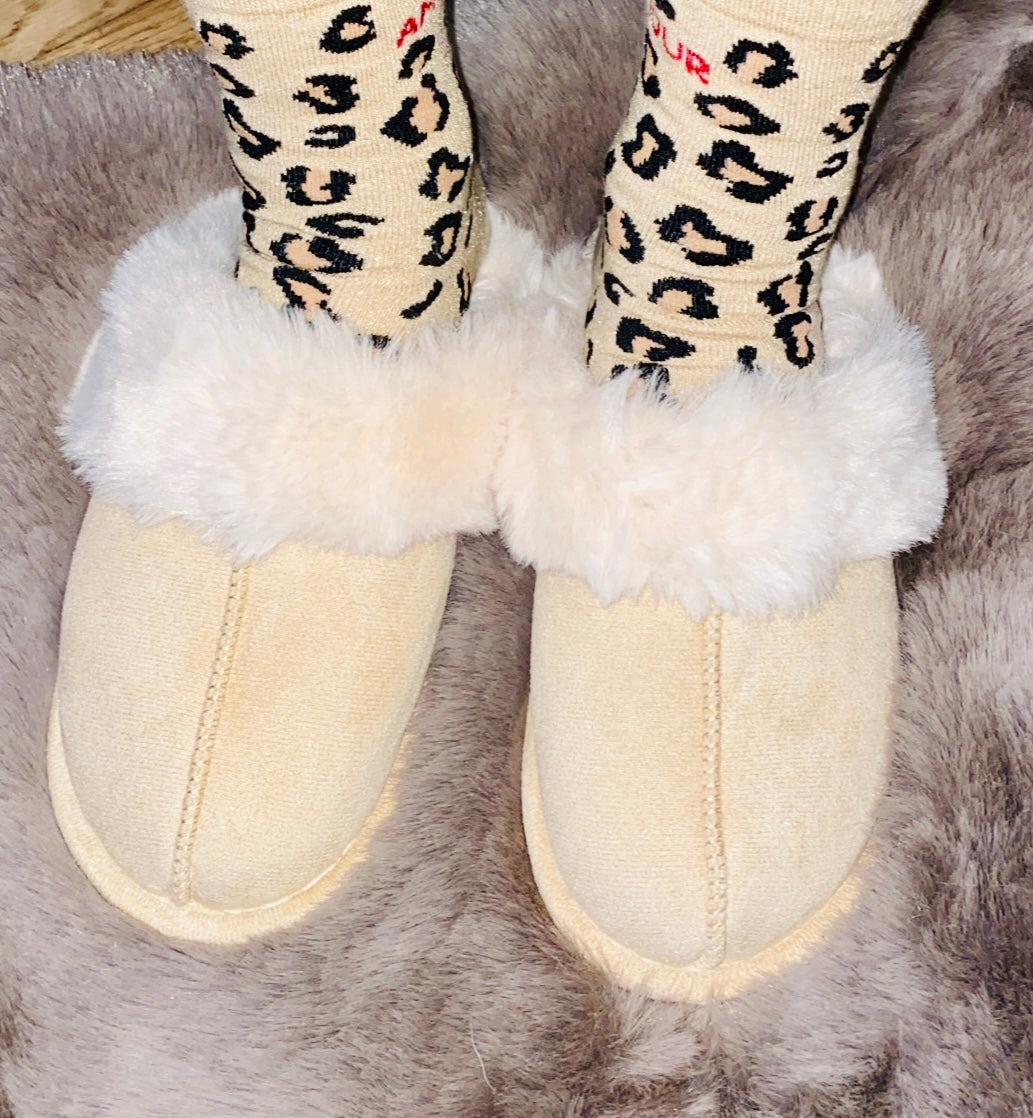 Pantoufles avec fourrure
