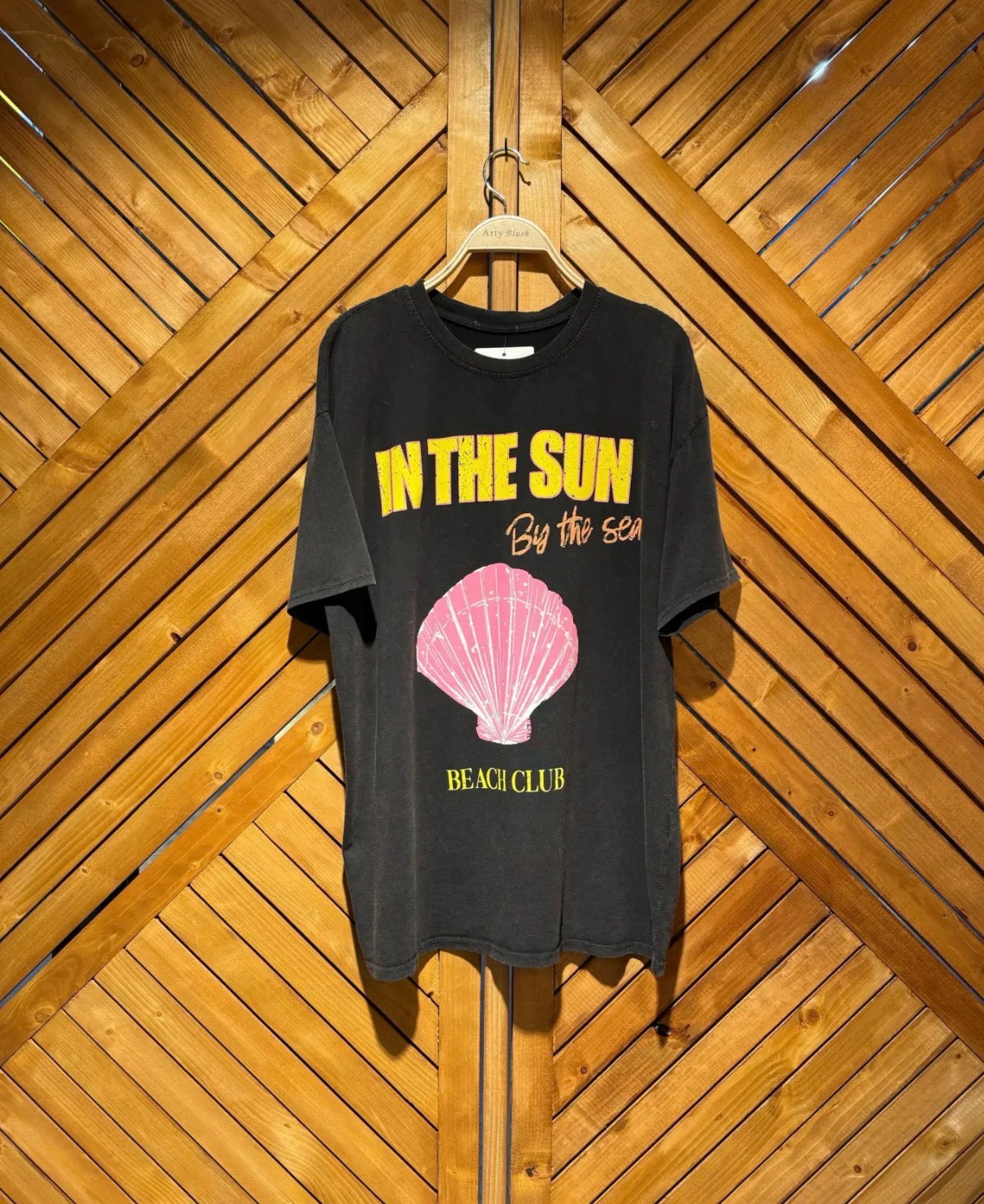 T-shirt in the Sun