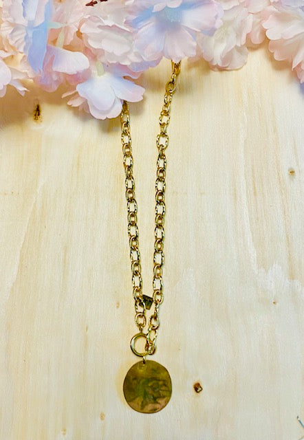 Collier grand médaillon